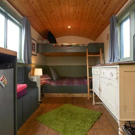 Blue Cabin - Shepherds Hut * York